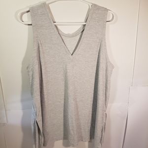 Old Navy Active XL Tank Top Gym Wear Sleeveless Shirt Dry Fit.